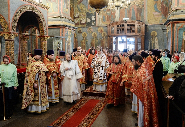 Божественная литургия в Архангельском соборе