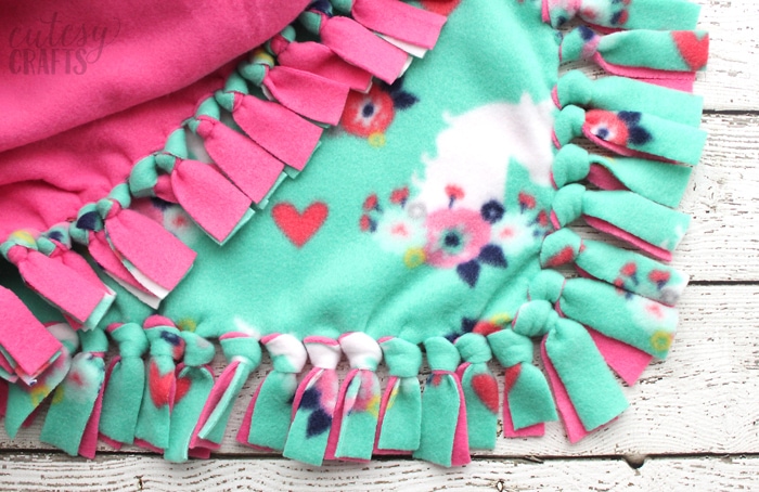 How to Make a Tie Blanket from Fleece