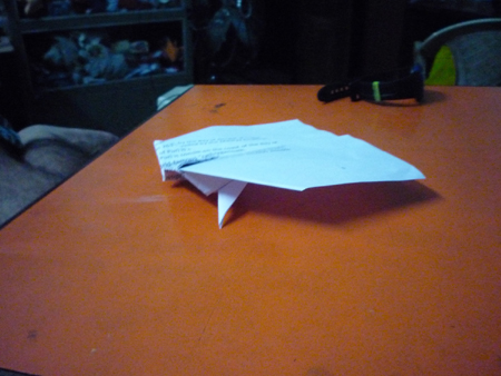 origami-airplane-with-landing-gear